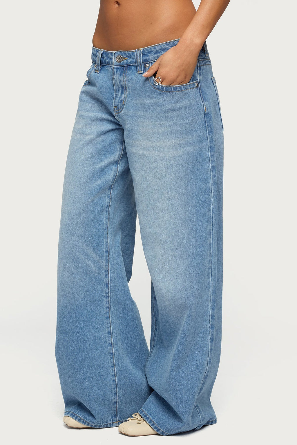 Raiyne Low Rise Wide Leg Jeans