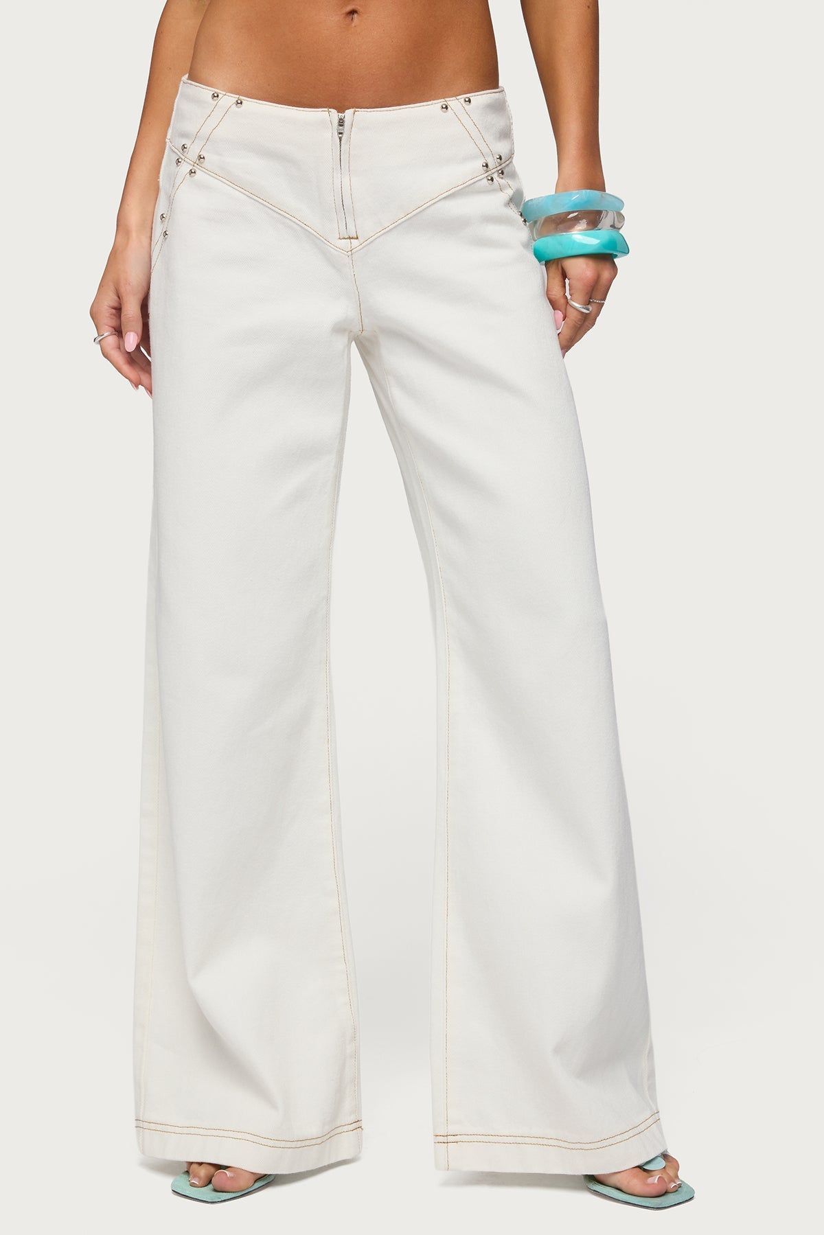 Kianni Low Rise Wide Leg Jeans